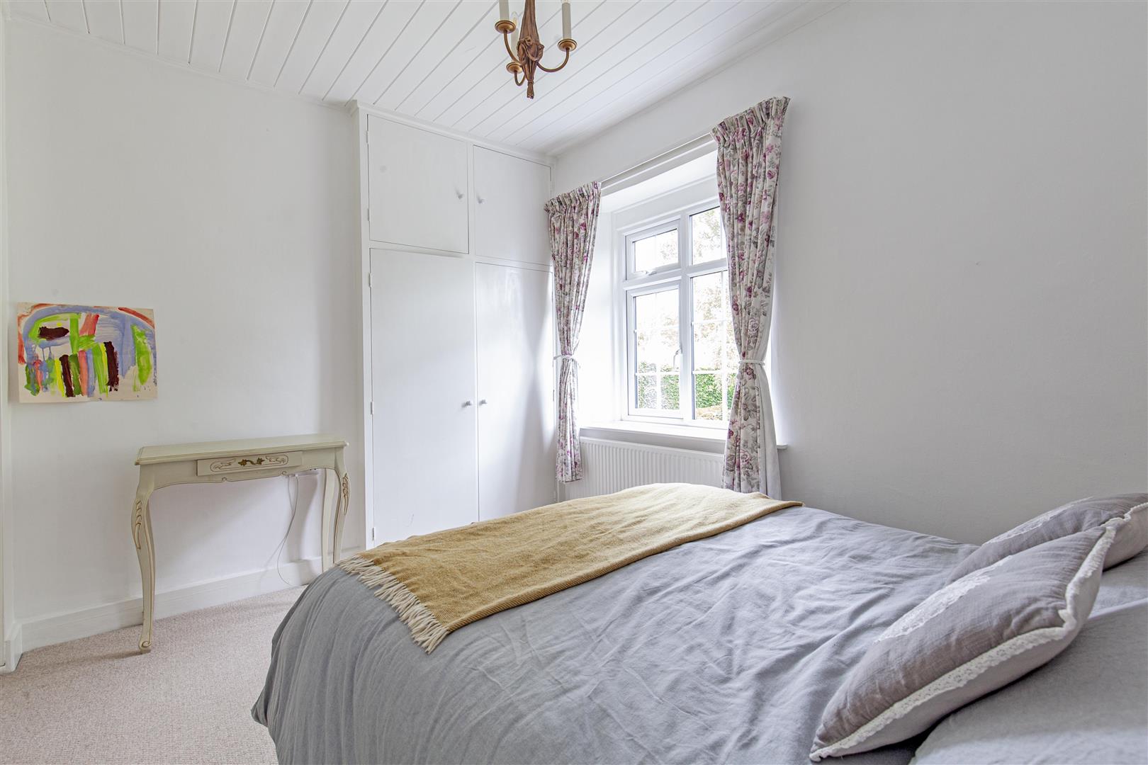 5, Edgemount View, Curbar, Calver, S32 3YX