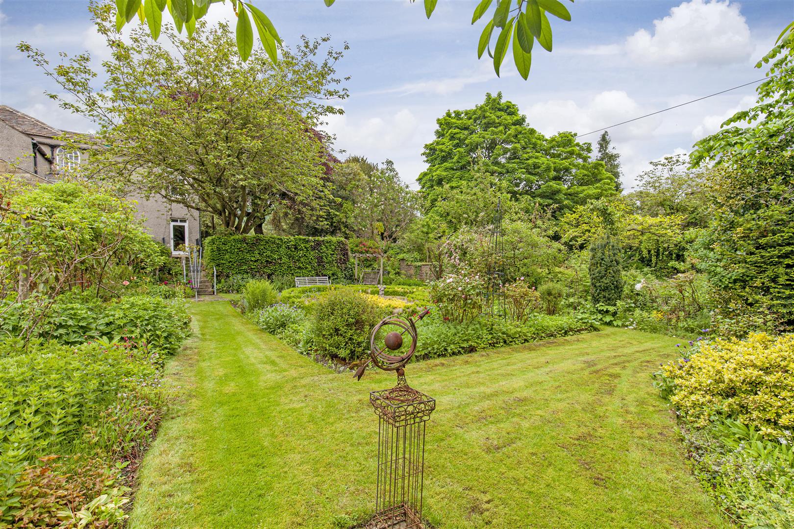 The Brick House, Church Street, Eyam, Hope Valley, S32 5QH