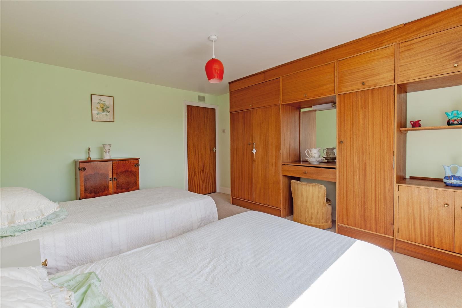 Strebor House, 4 St. Helens Croft, Grindleford, Hope Valley, S32 2JG