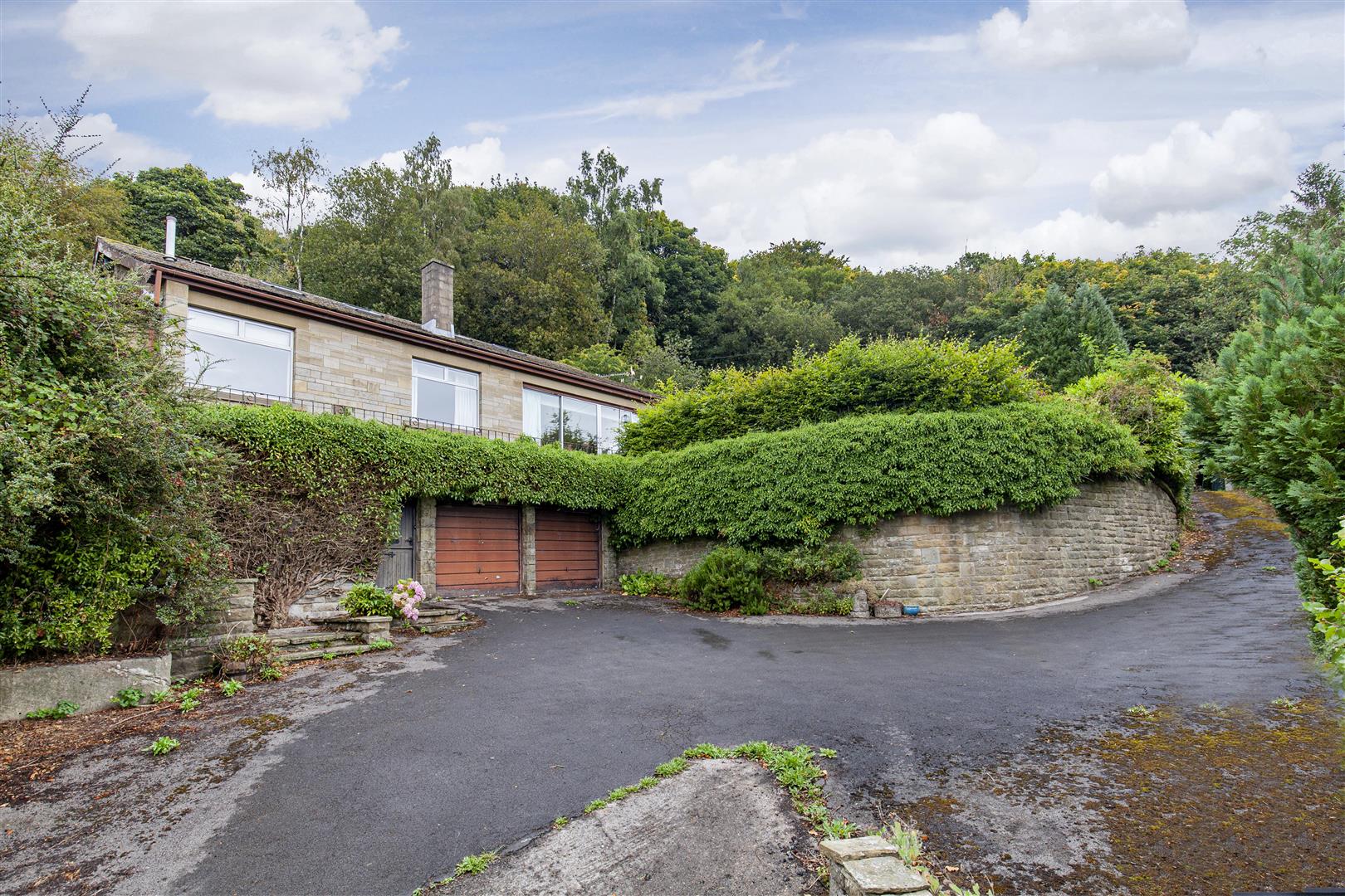 Longhope, New Road, Eyam, Hope Valley, S32 5QY