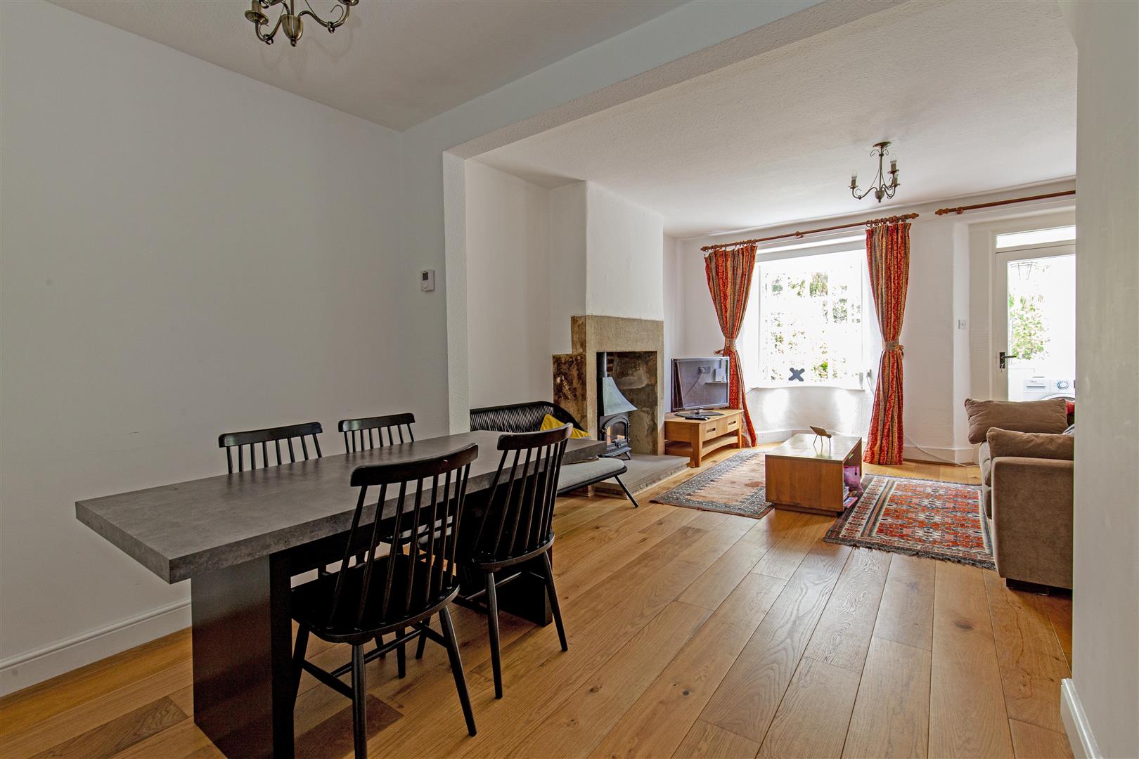 5, Edgemount View, Curbar, Calver, S32 3YX