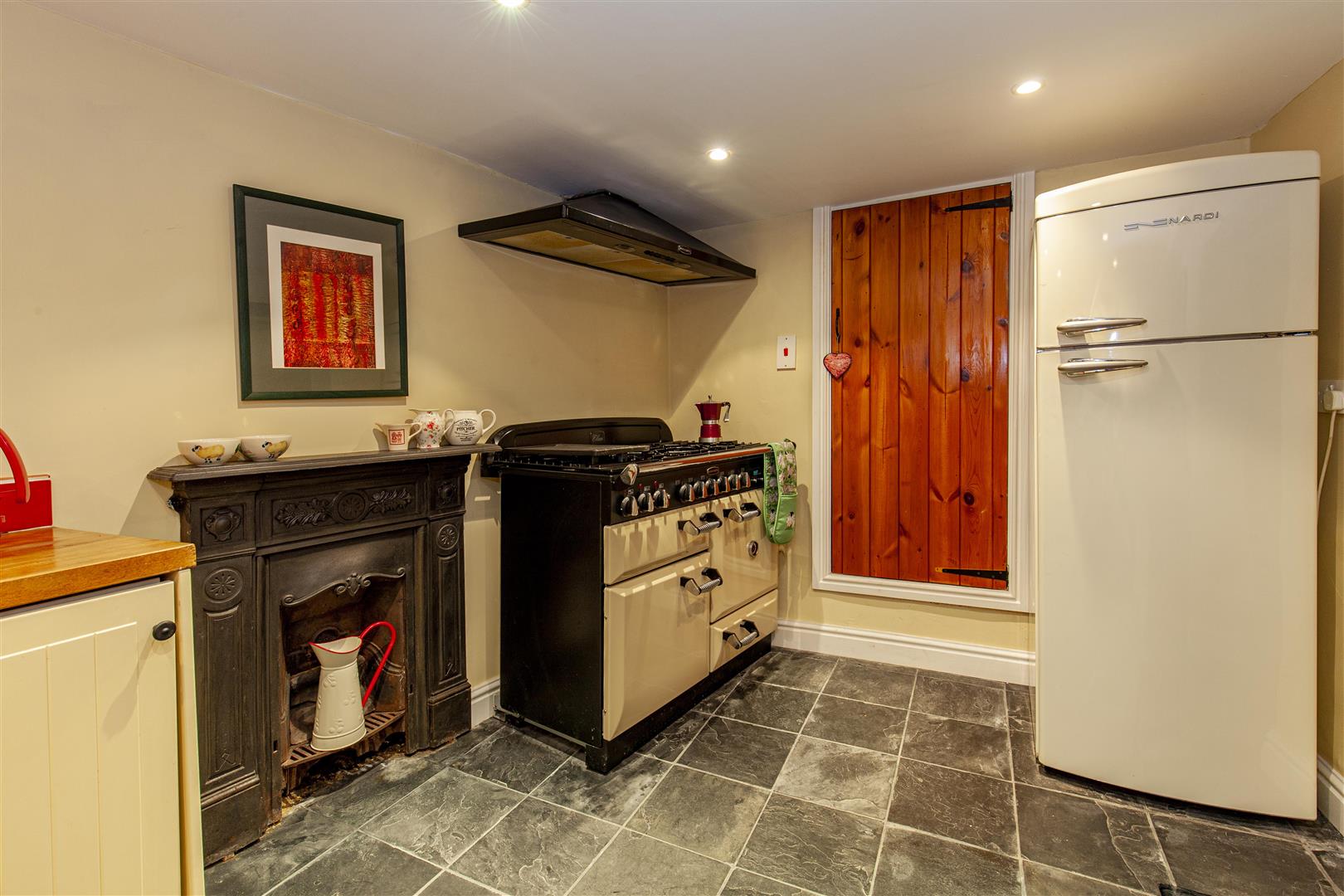 Brook Cottage, Mill Street, Stoney Middleton, Hope Valley, S32 4TT
