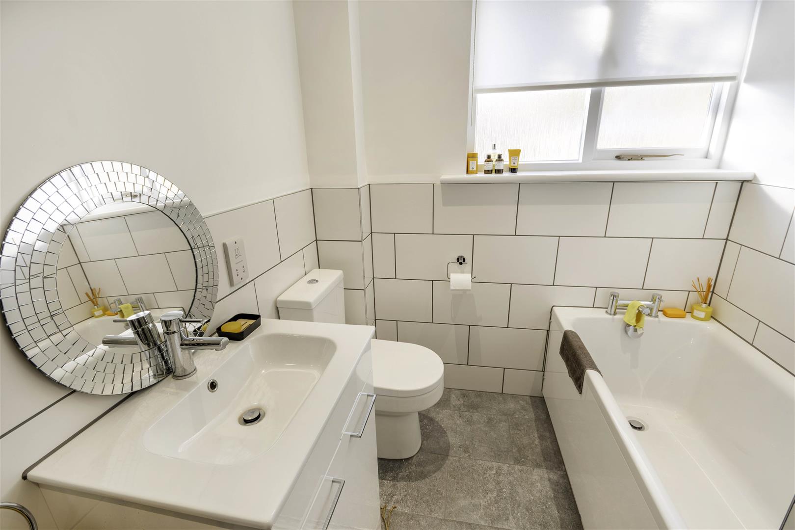 1, Cornmill Close, Calver, Hope Valley, S32 3XZ