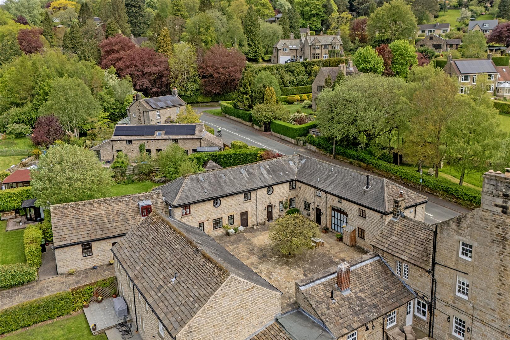 Knowle Cottage, Padley Mews, Main Road, Grindleford, Hope Valley, S32 2HE
