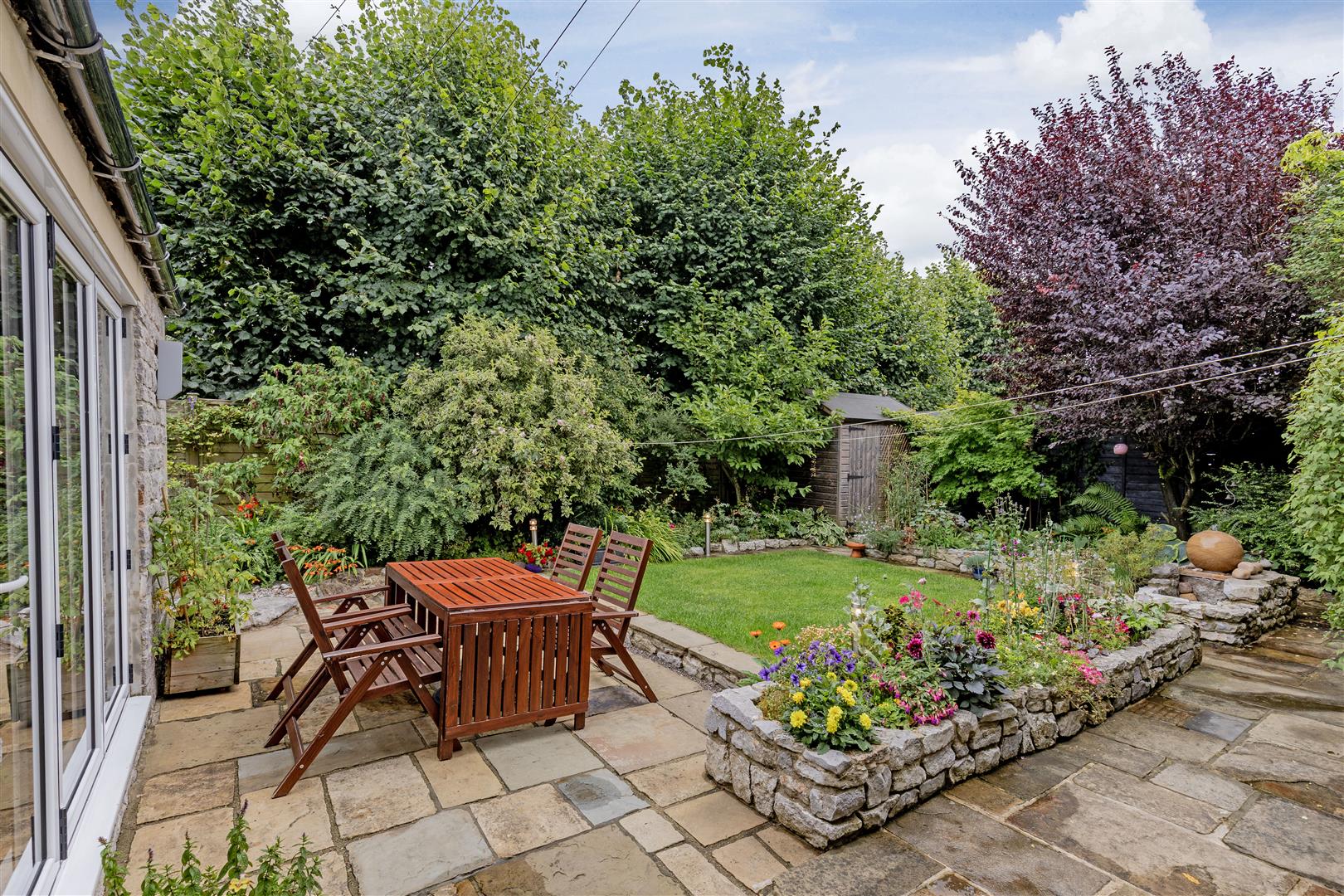 2 Cross Lane Villas, Granby Road, Bradwell, Hope Valley, S33 9GU