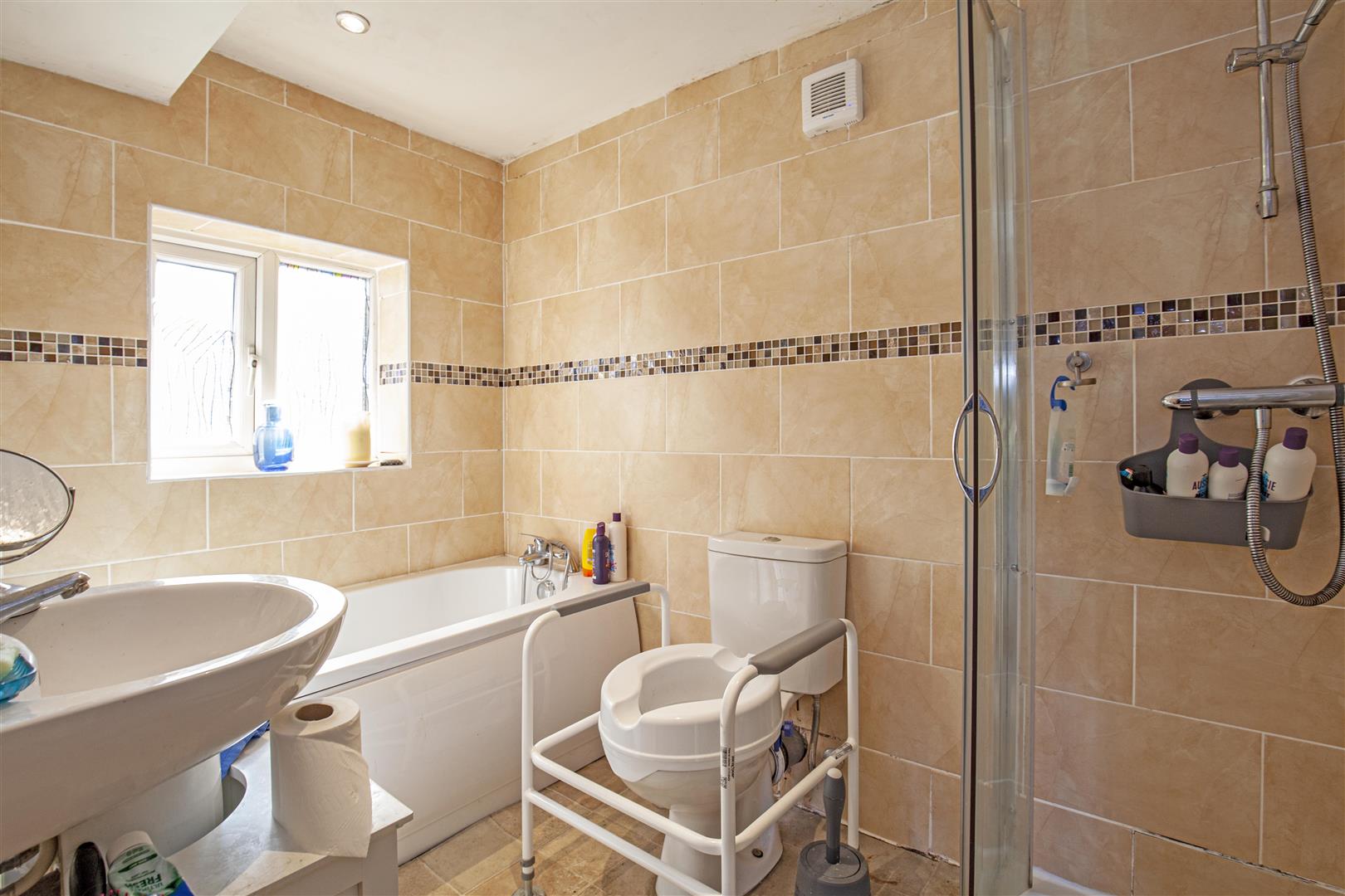 Hope View House, Pindale Road, Castleton, Hope Valley, S33 8WU