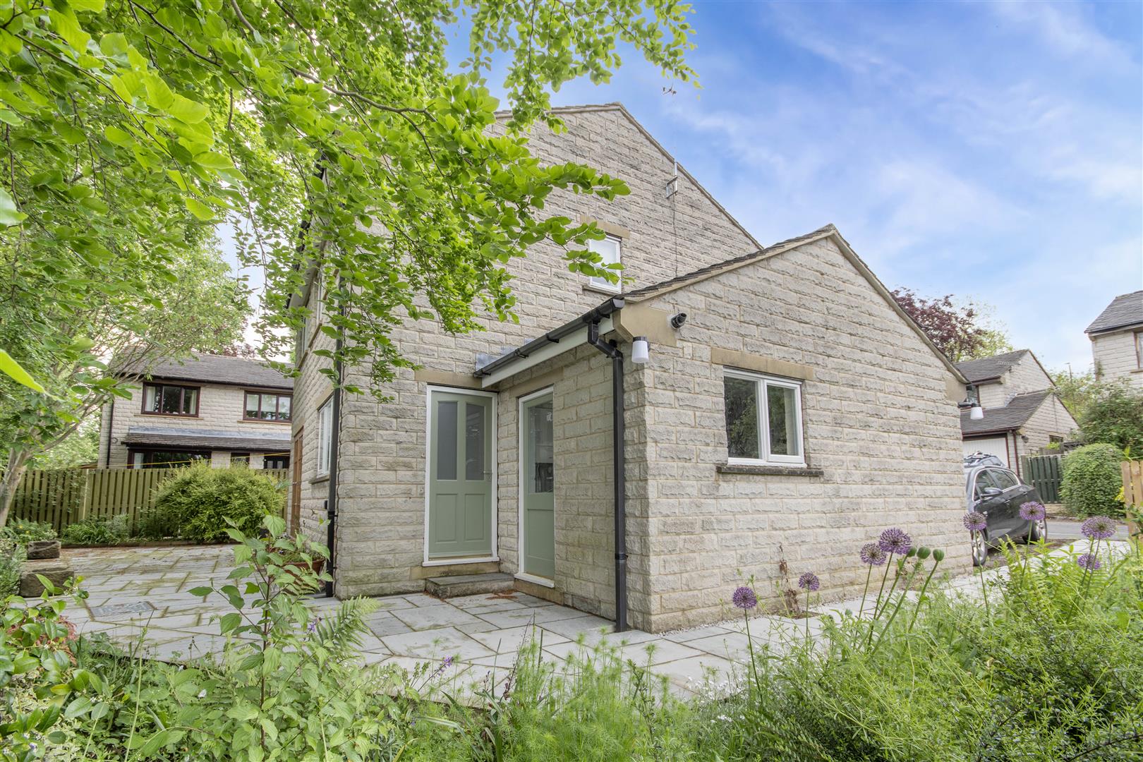 1, Cornmill Close, Calver, Hope Valley, S32 3XZ
