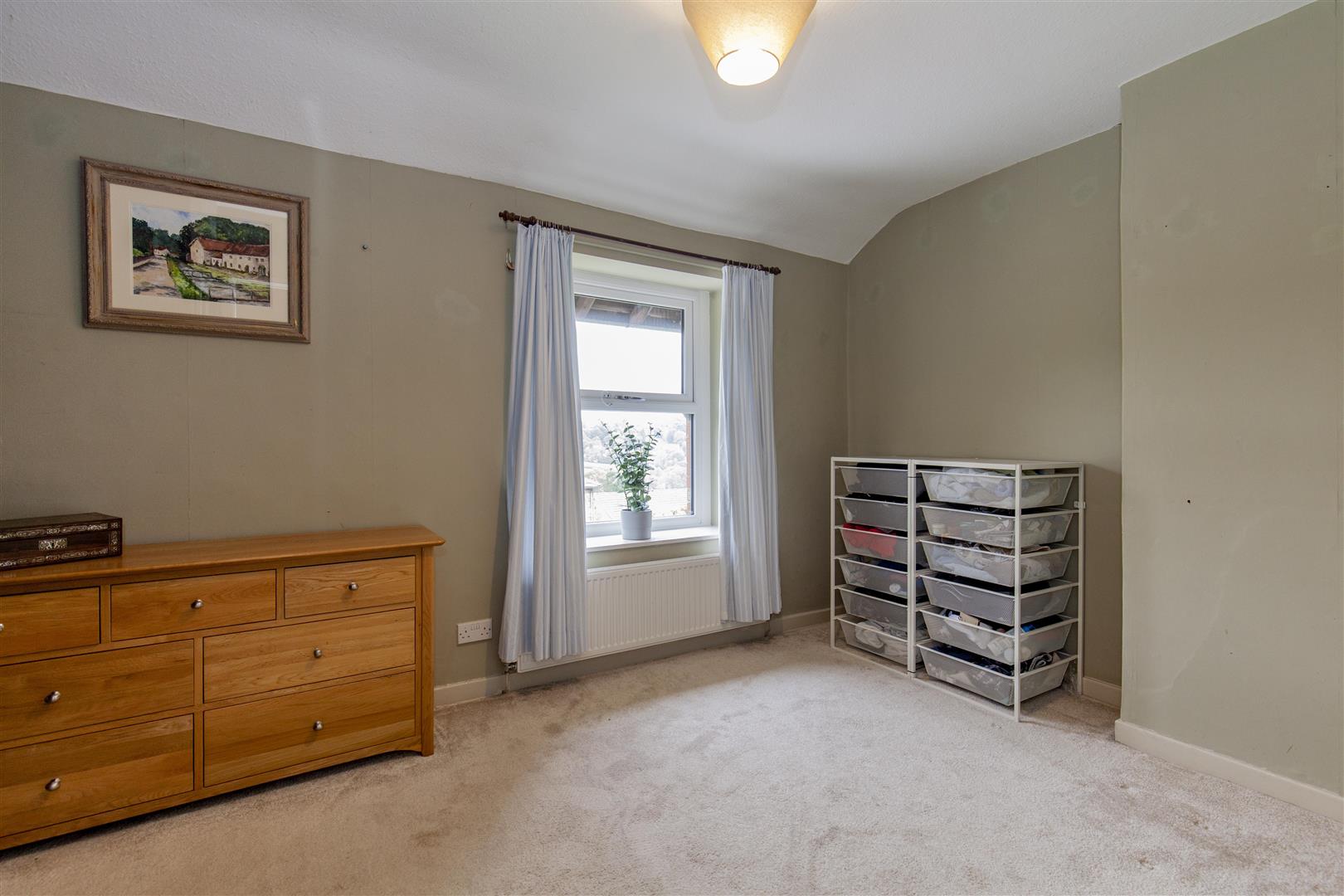 10, Greenhead Park, Bamford, Hope Valley, S33 0AS