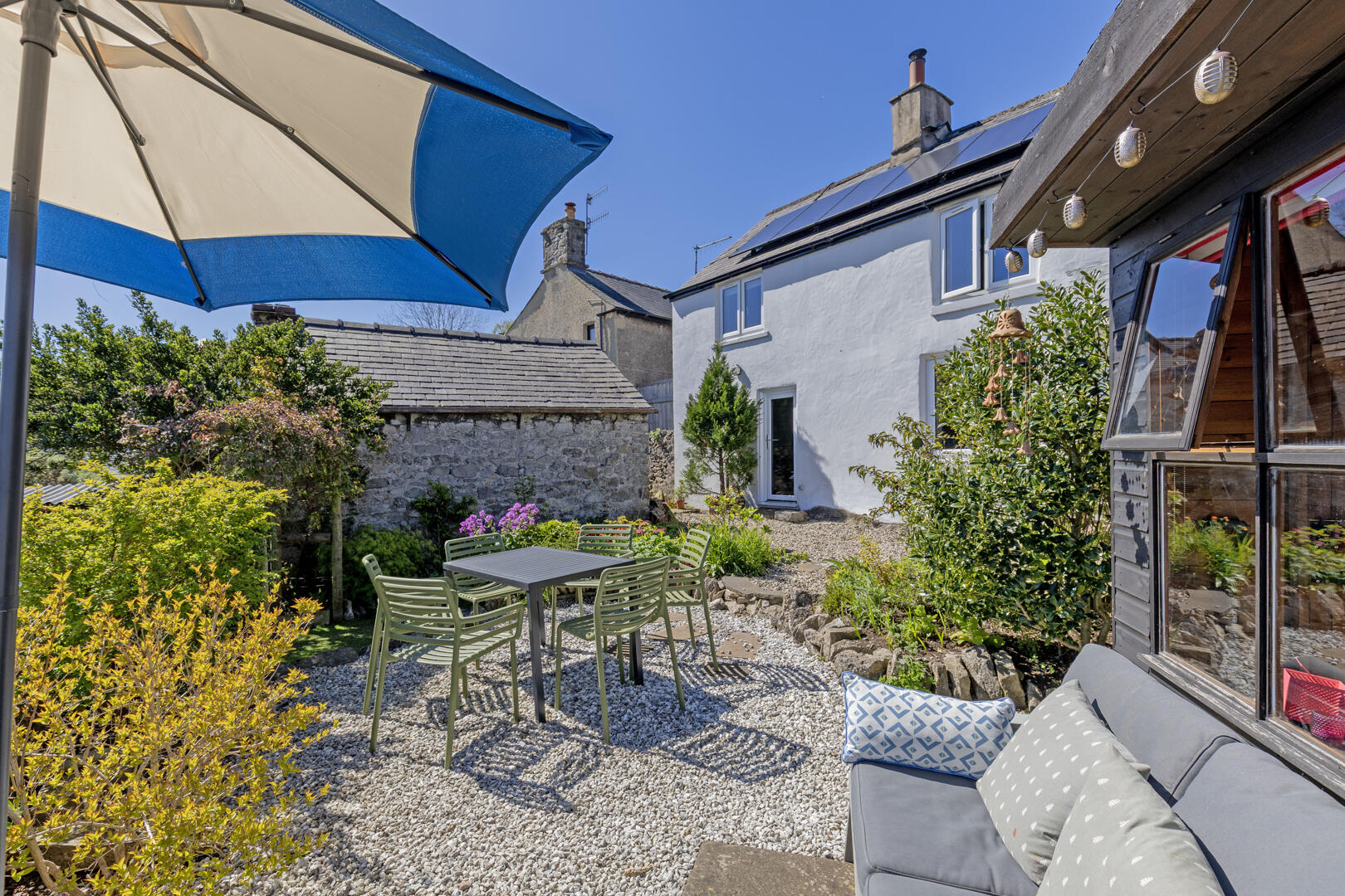 Mountain View, Far Hill, Bradwell, Hope Valley, S33 9HR