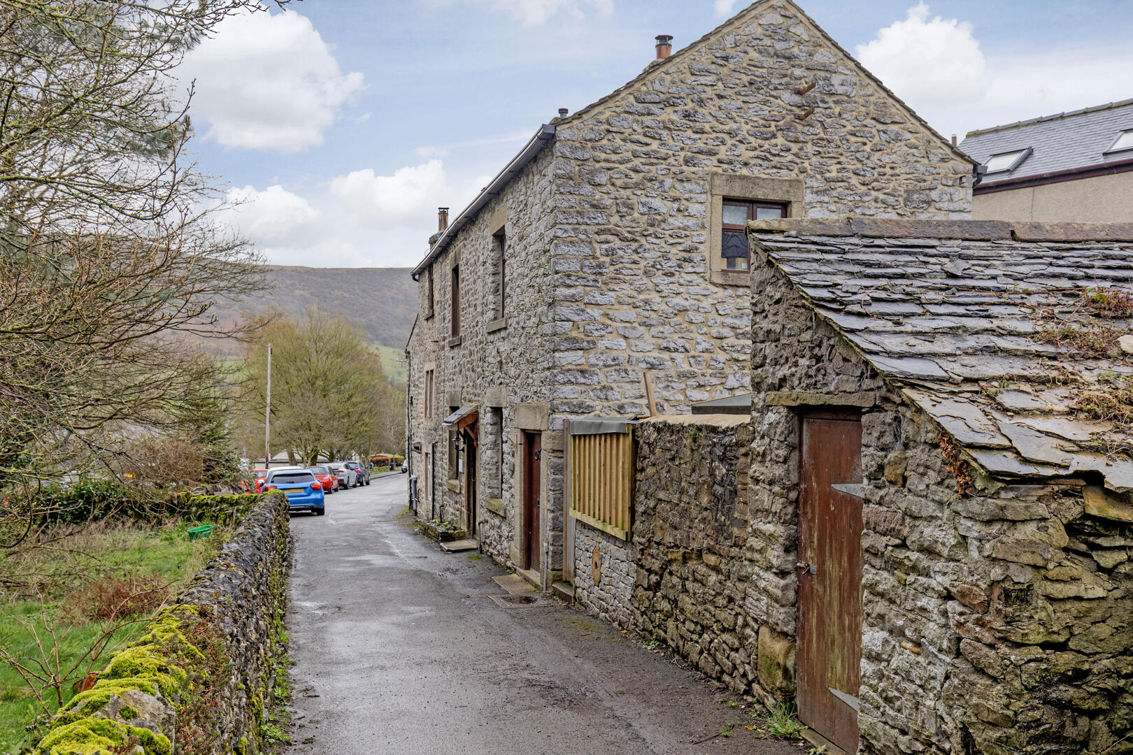Atlanta House, Micklow Lane, Bradwell, Hope Valley, S33 9JH