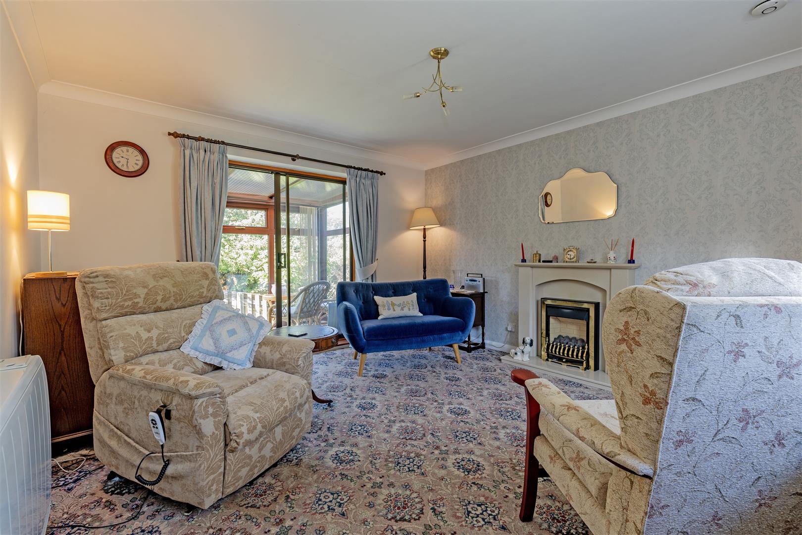6, Ladybower Drive, Hathersage, Hope Valley, S32 1DR