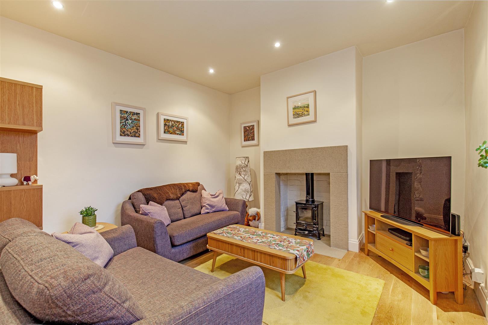 2 Highfield View, Townhead, Eyam, Hope Valley, S32 5RE