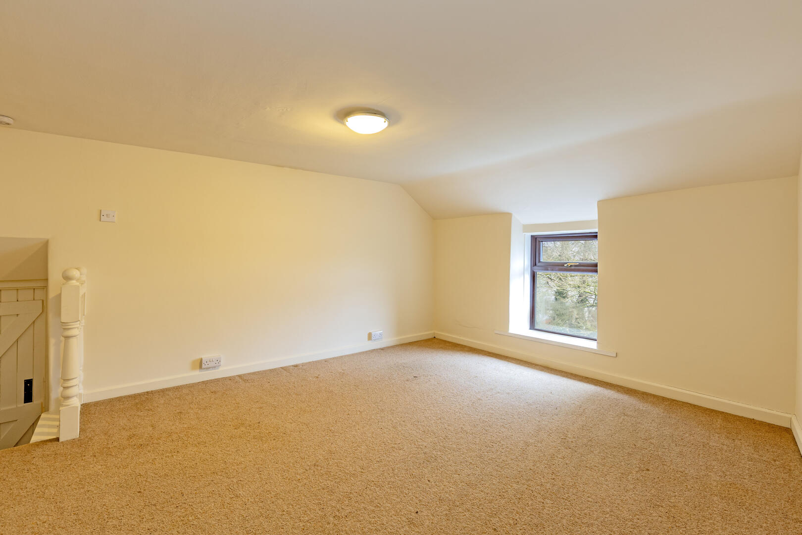 Atlanta House, Micklow Lane, Bradwell, Hope Valley, S33 9JH
