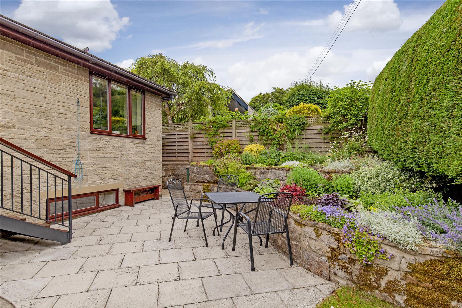 16, Lowside Close, Calver, Hope Valley, Derbyshire, S32 3WZ