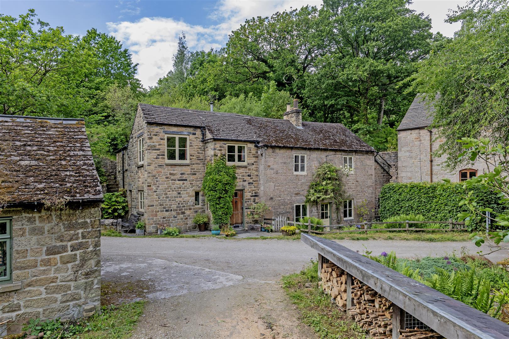Padley Mill Cottage, Upper Padley, Grindleford, Hope Valley, S32 2JA