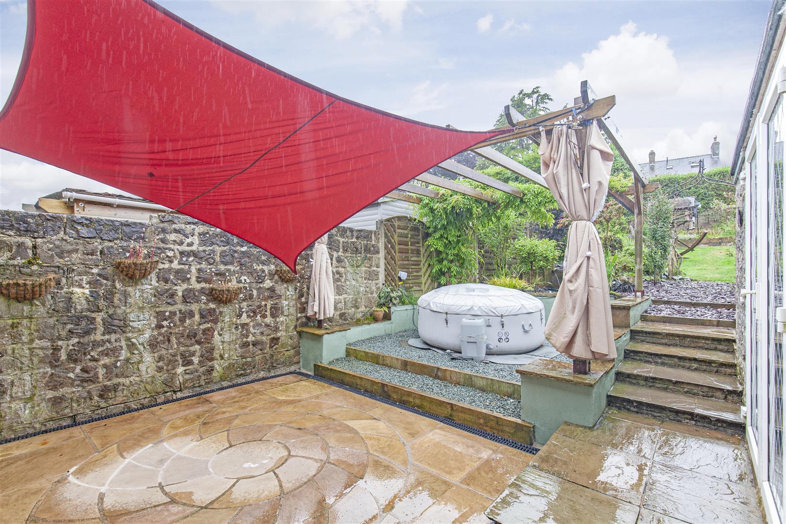 44, New Close, Eyam, Hope Valley, S32 5QX