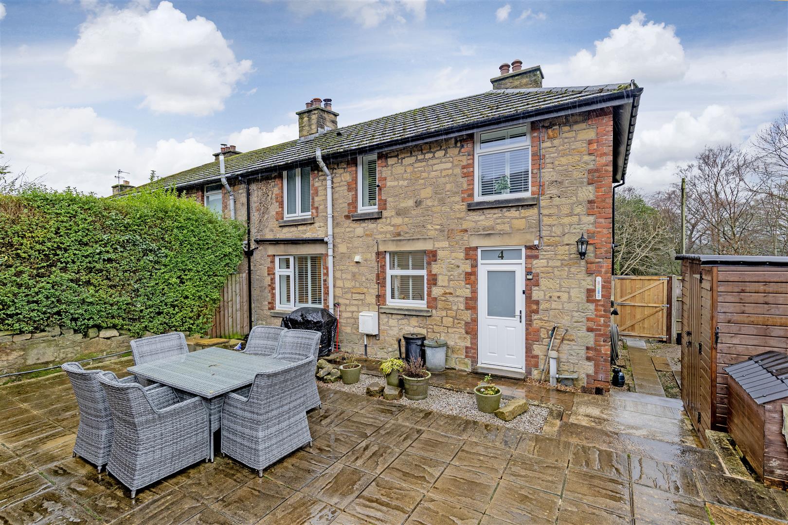 4, Greenhead Park, Bamford, Hope Valley, S33 0AS
