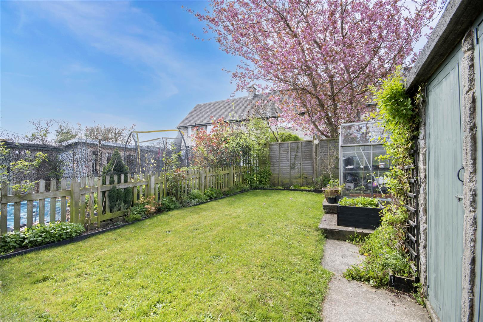 27, New Close, Eyam, Hope Valley, S32 5QX