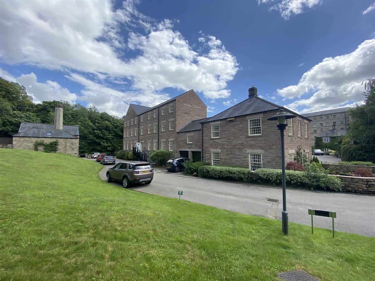 3, Riverside Court, Calver, Hope Valley, S32 3YW