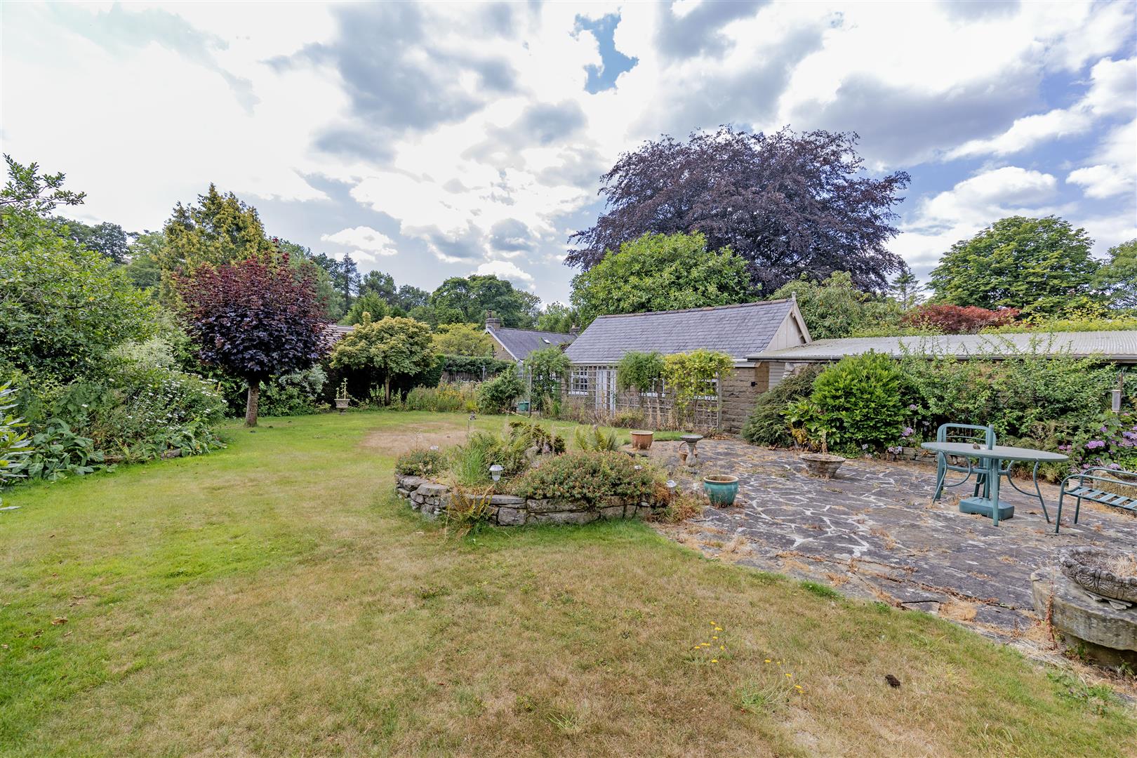 Larchfield, Mytham Bridge, Bamford, Hope Valley, S33 0EA