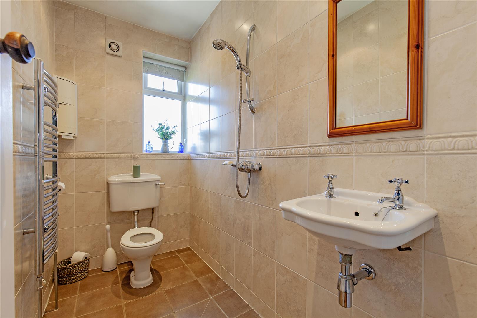 Montrose, Ashford Road, Bakewell, DE45 1GL