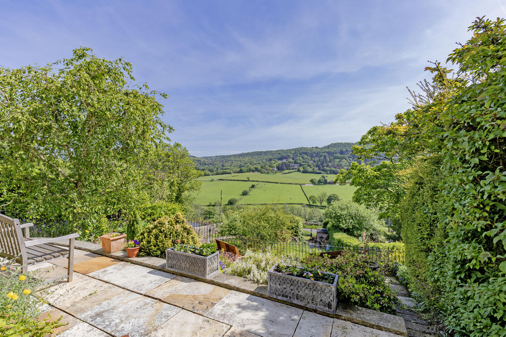 High Mead, Sir William Hill Road, Grindleford, Hope Valley, S32 2HS