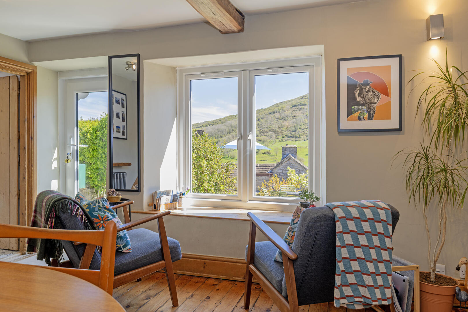 Mountain View, Far Hill, Bradwell, Hope Valley, S33 9HR