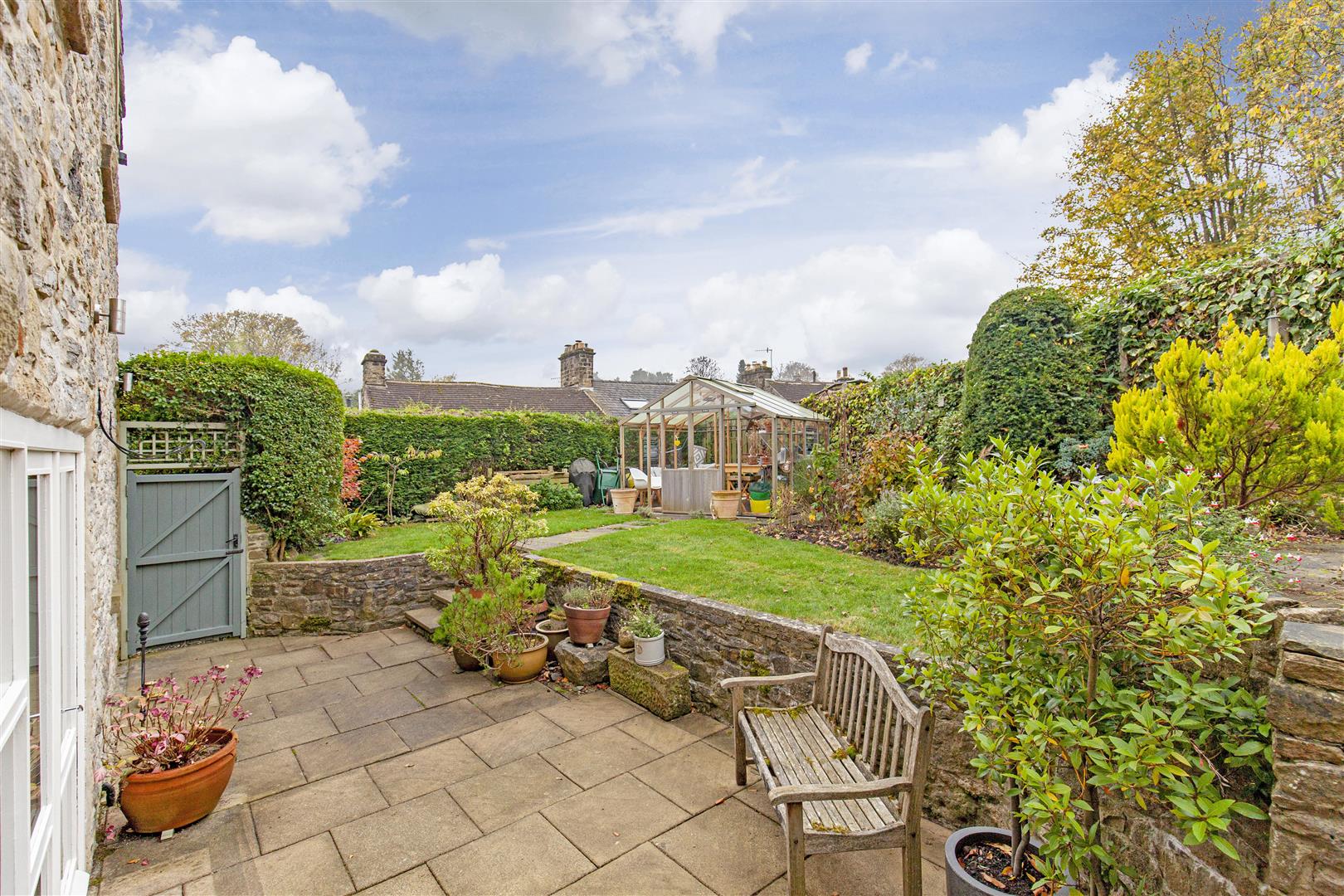 2 Highfield View, Townhead, Eyam, Hope Valley, S32 5RE