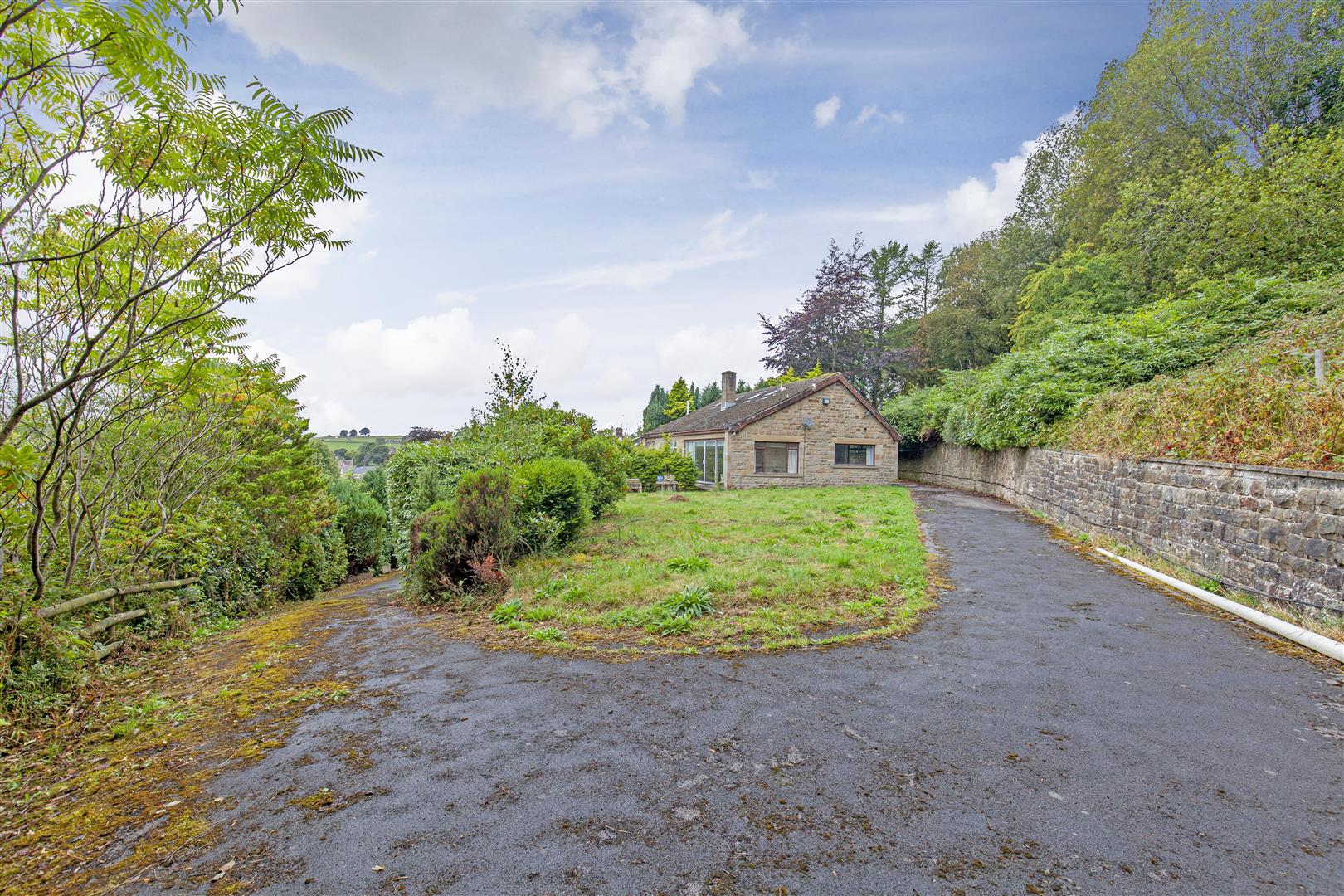 Longhope, New Road, Eyam, Hope Valley, S32 5QY
