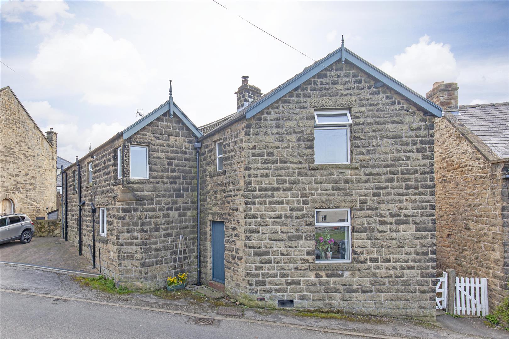 Cliff Cottage, The Causeway, Eyam, Hope Valley, S32 5QF