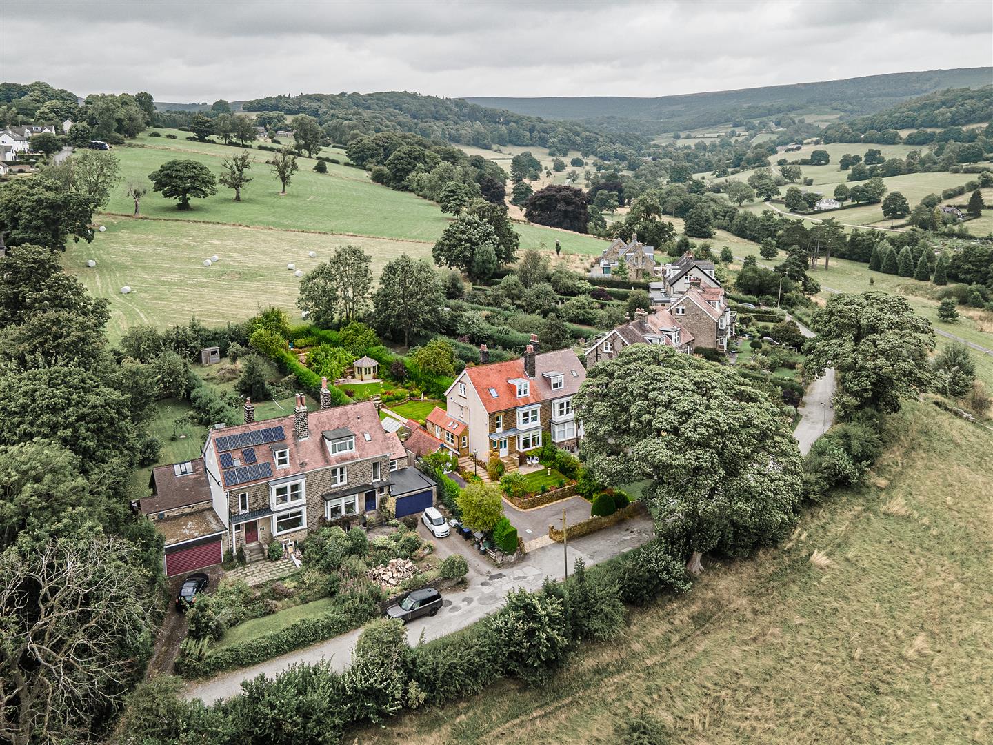3, Park Edge, Hathersage, Hope Valley, S32 1BS