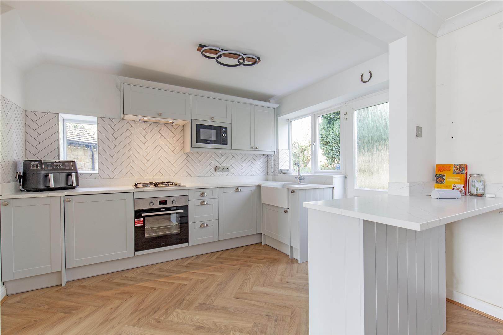 11, Derwent Close, Grindleford, Hope Valley, S32 2HD
