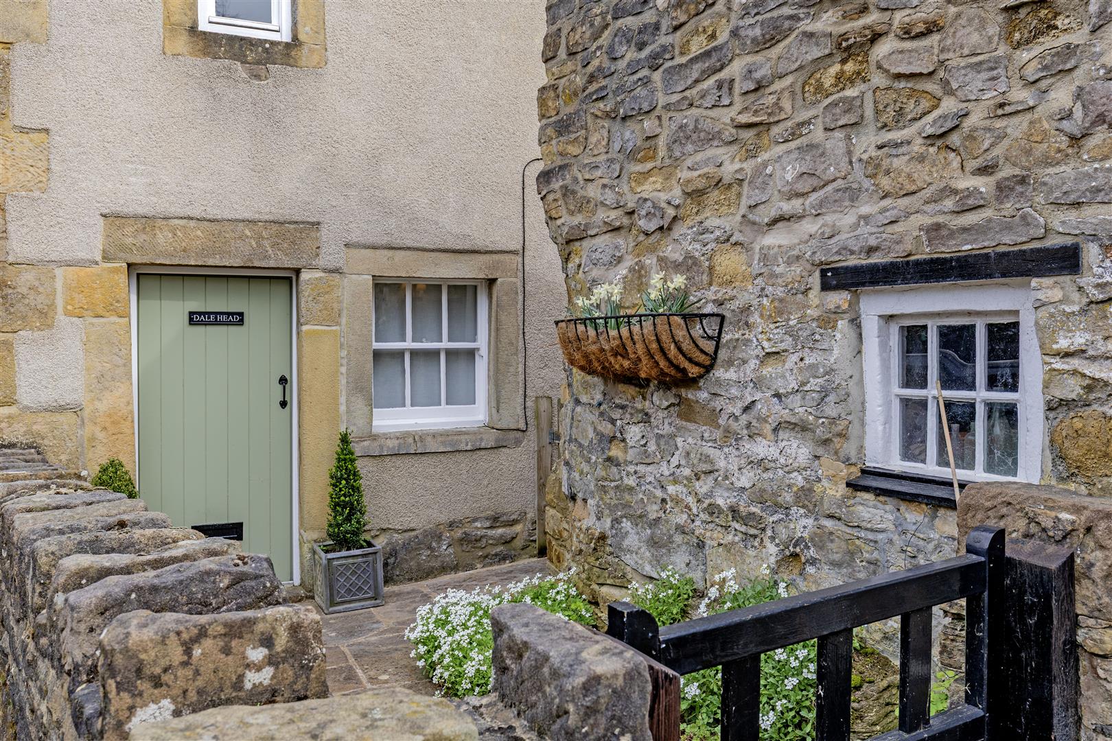 Dale Head, The Square, Eyam, Hope Valley, S32 5RB