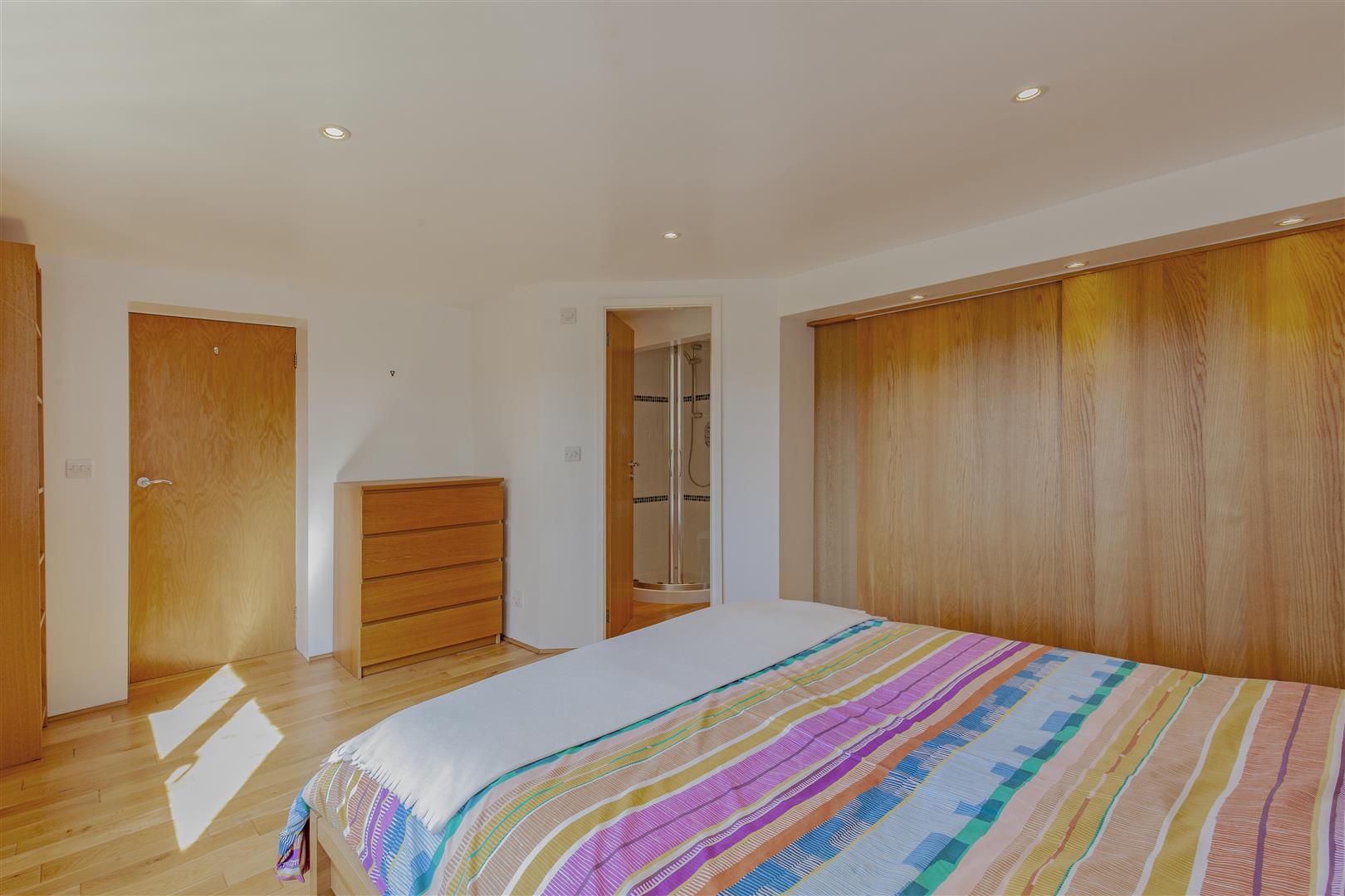 Boldre Stone, Ranmoor Lane, Hathersage, S32 1BW