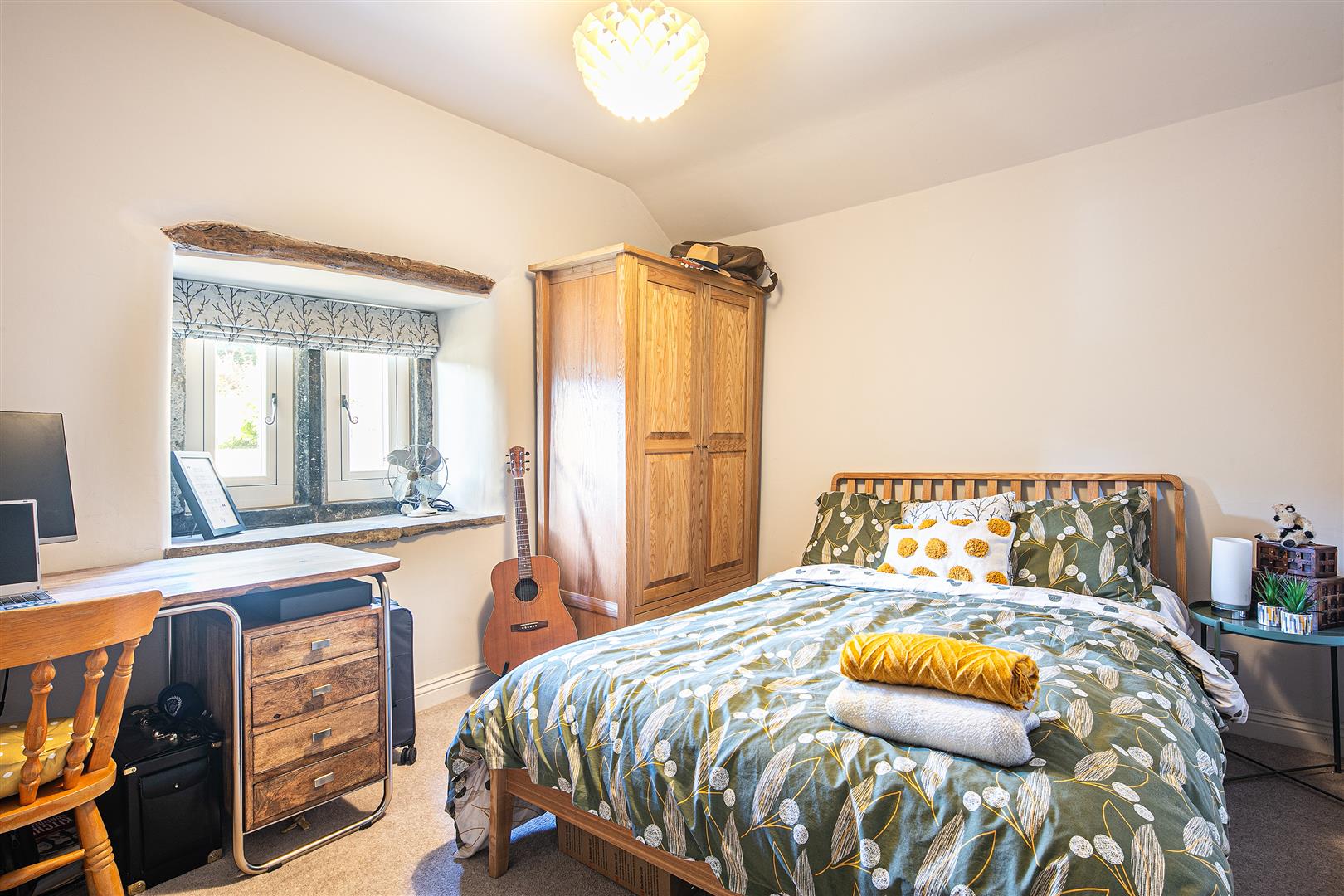 1, The Green, Grindleford, Hope Valley, S32 2HH
