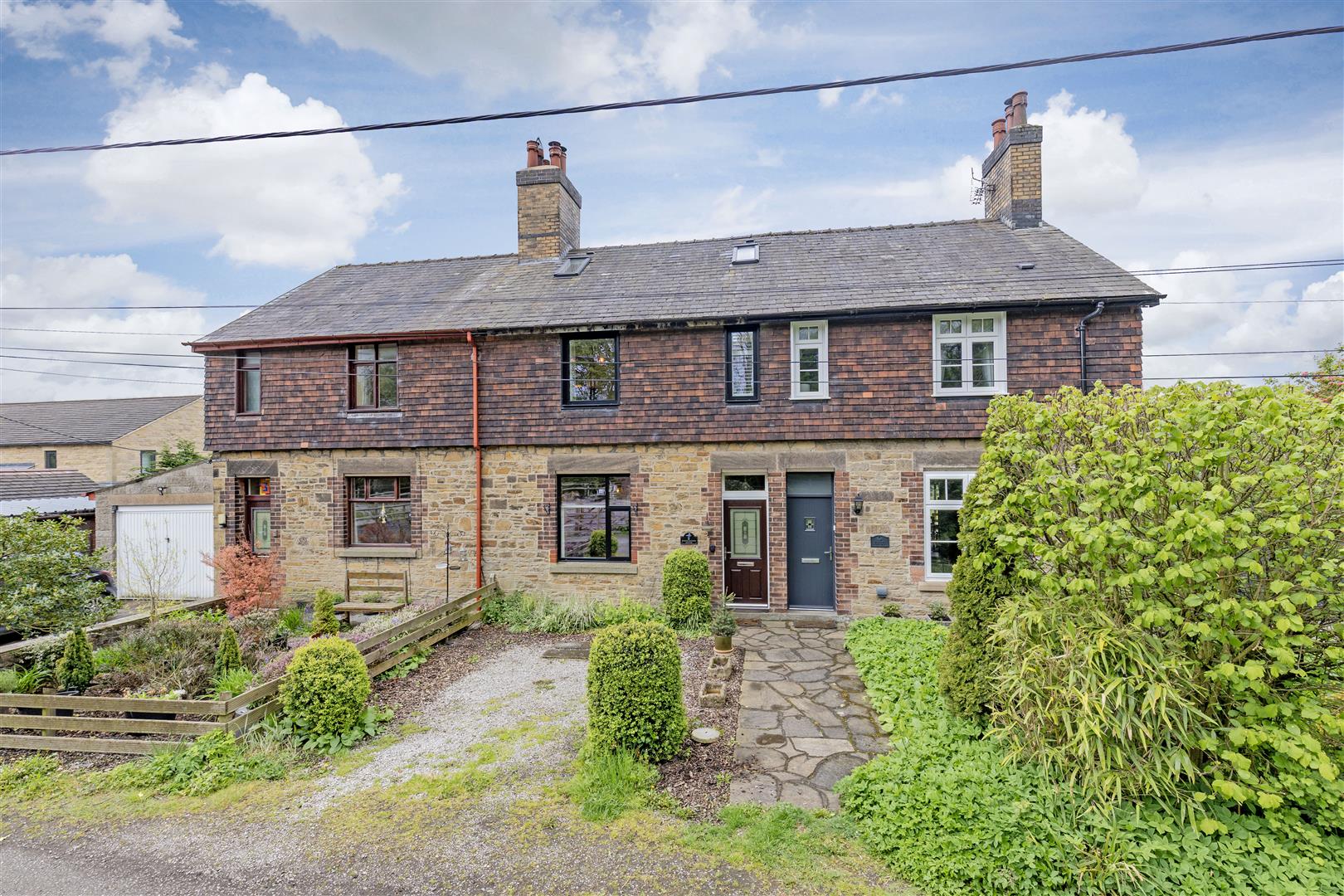 2 Railway Cottages, Station Road, Hope, Hope Valley, S33 6RR