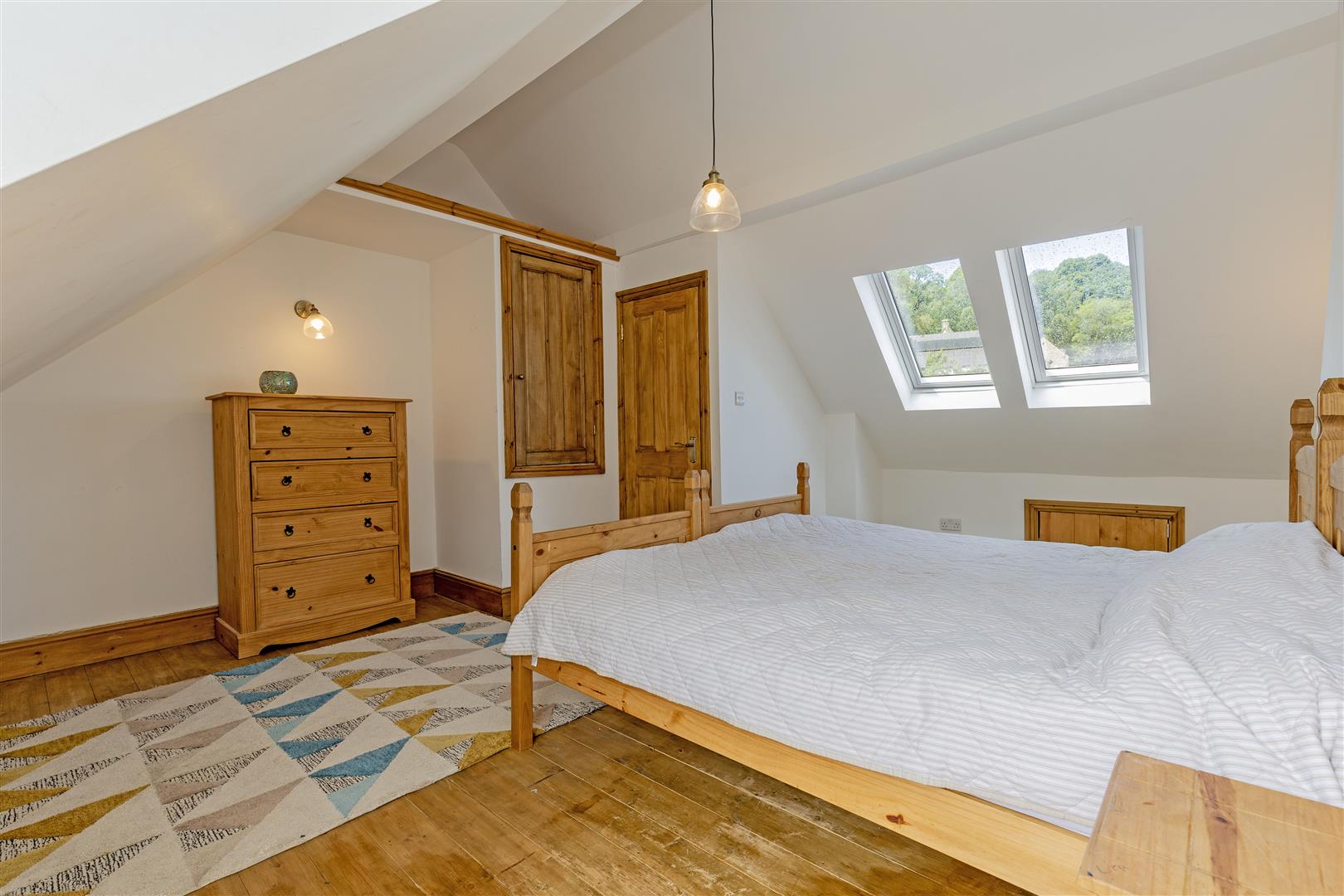 4, Woodland View, Grindleford, Hope Valley, S32 2HZ