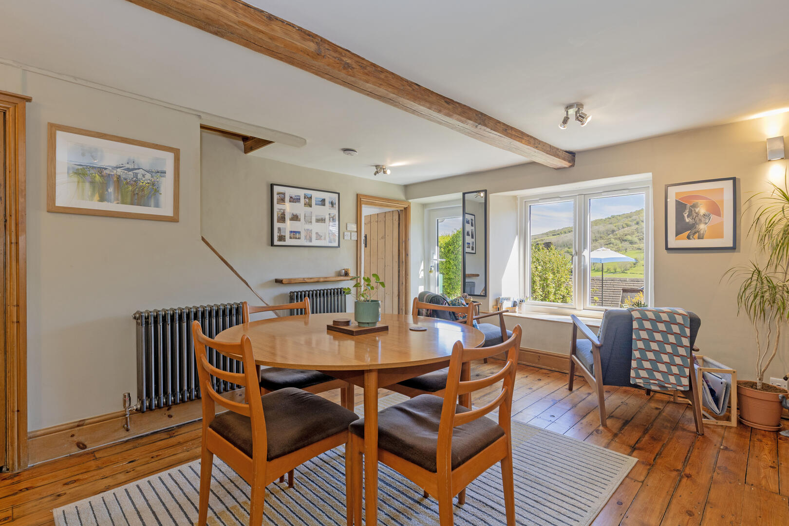 Mountain View, Far Hill, Bradwell, Hope Valley, S33 9HR