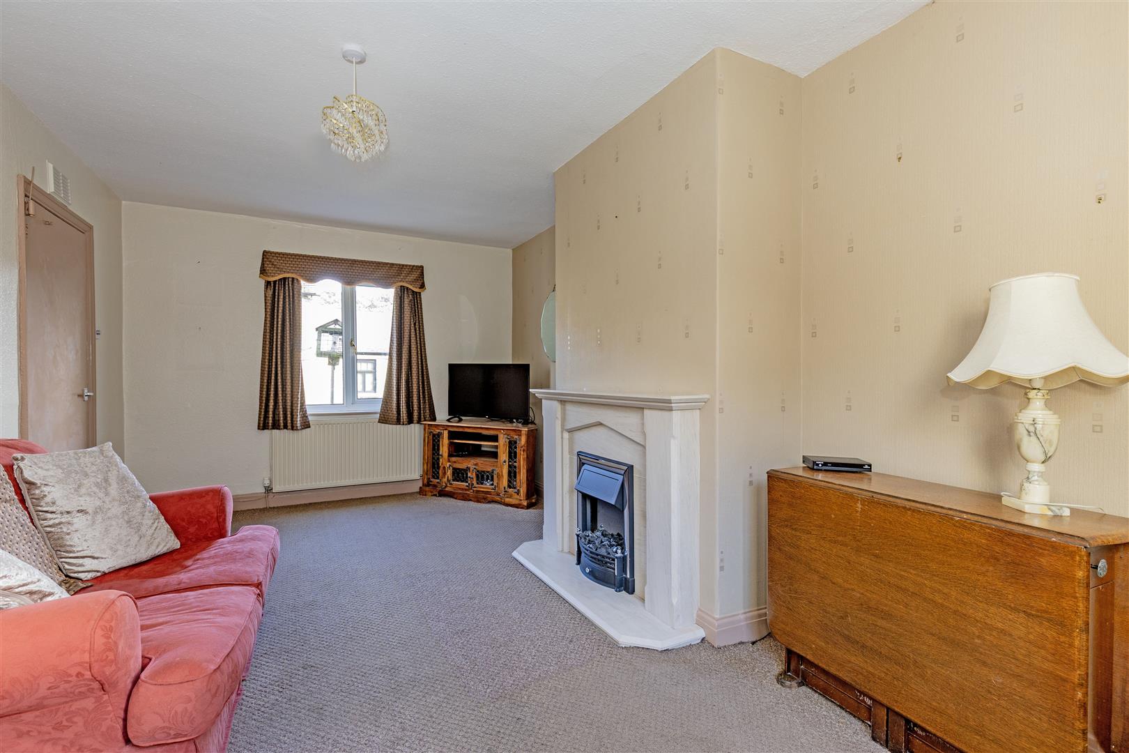2, Denman Crescent, Stoney Middleton, Hope Valley, S32 4TG