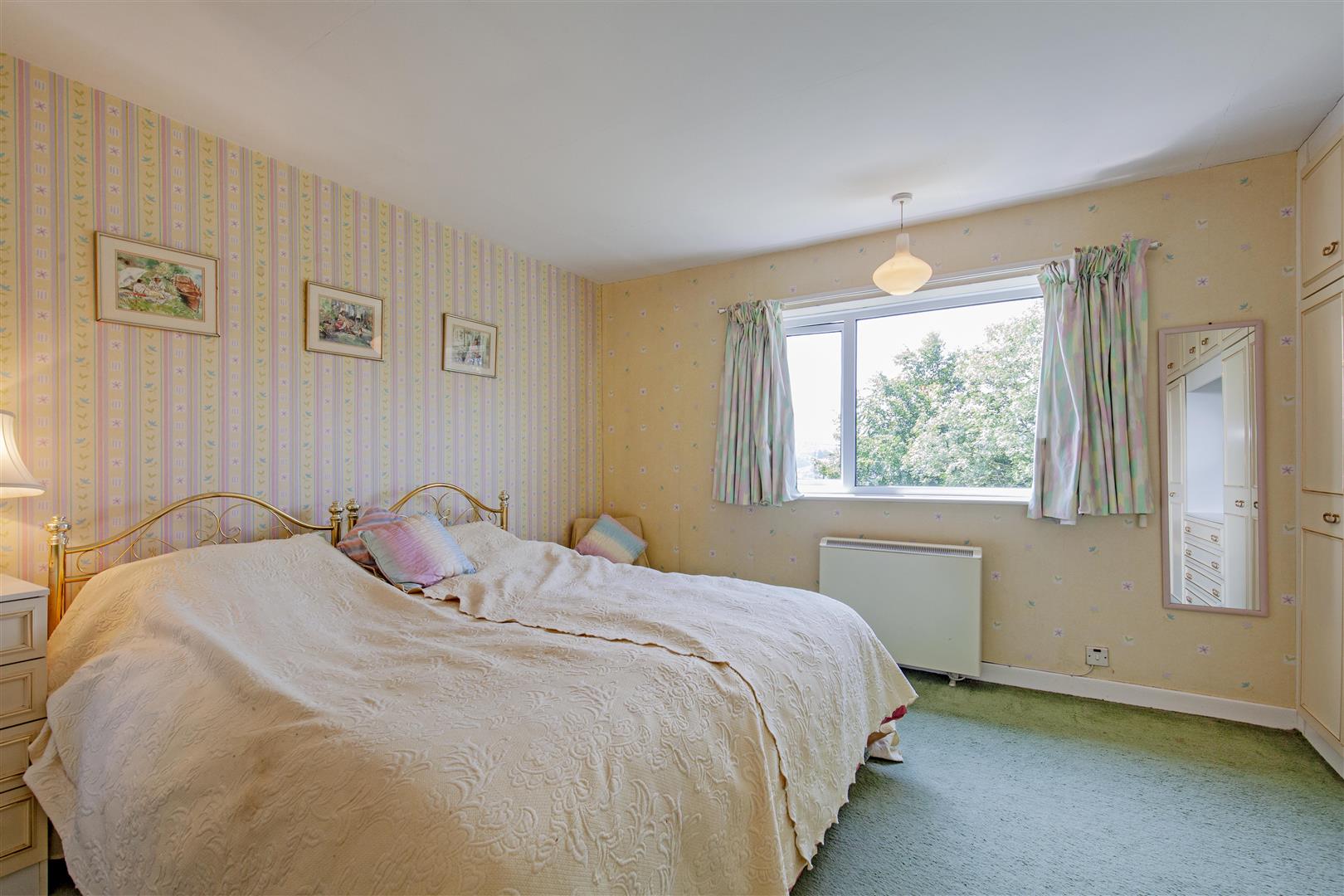 Pax, 5 Derwent Lane, Hathersage, Hope Valley, S32 1AS