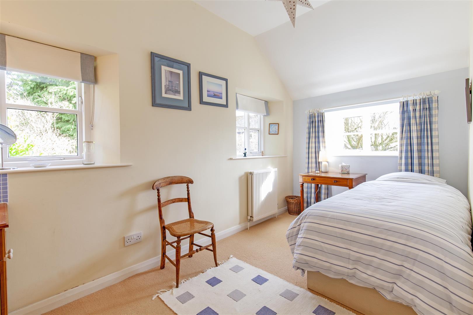 Little Gatehouse, Gatehouse Lane, Hathersage, Hope Valley, S32 1BQ