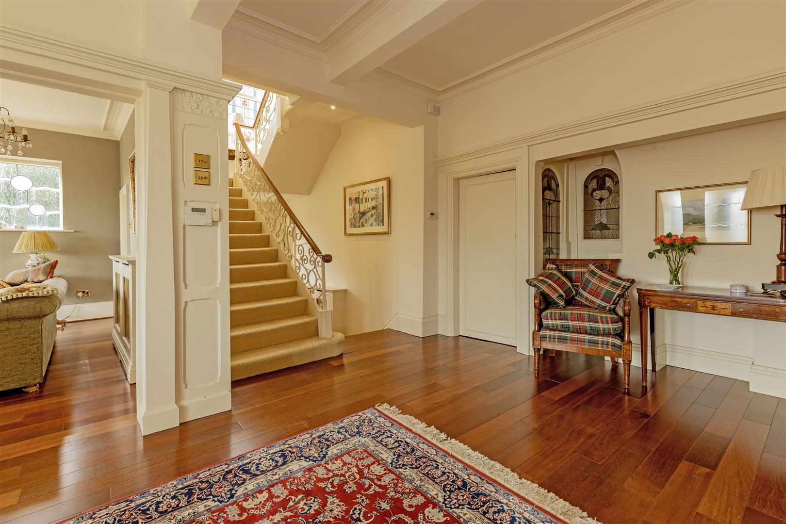 Cotefield, Sheffield Road, Hathersage, Hope Valley, S32 1DA