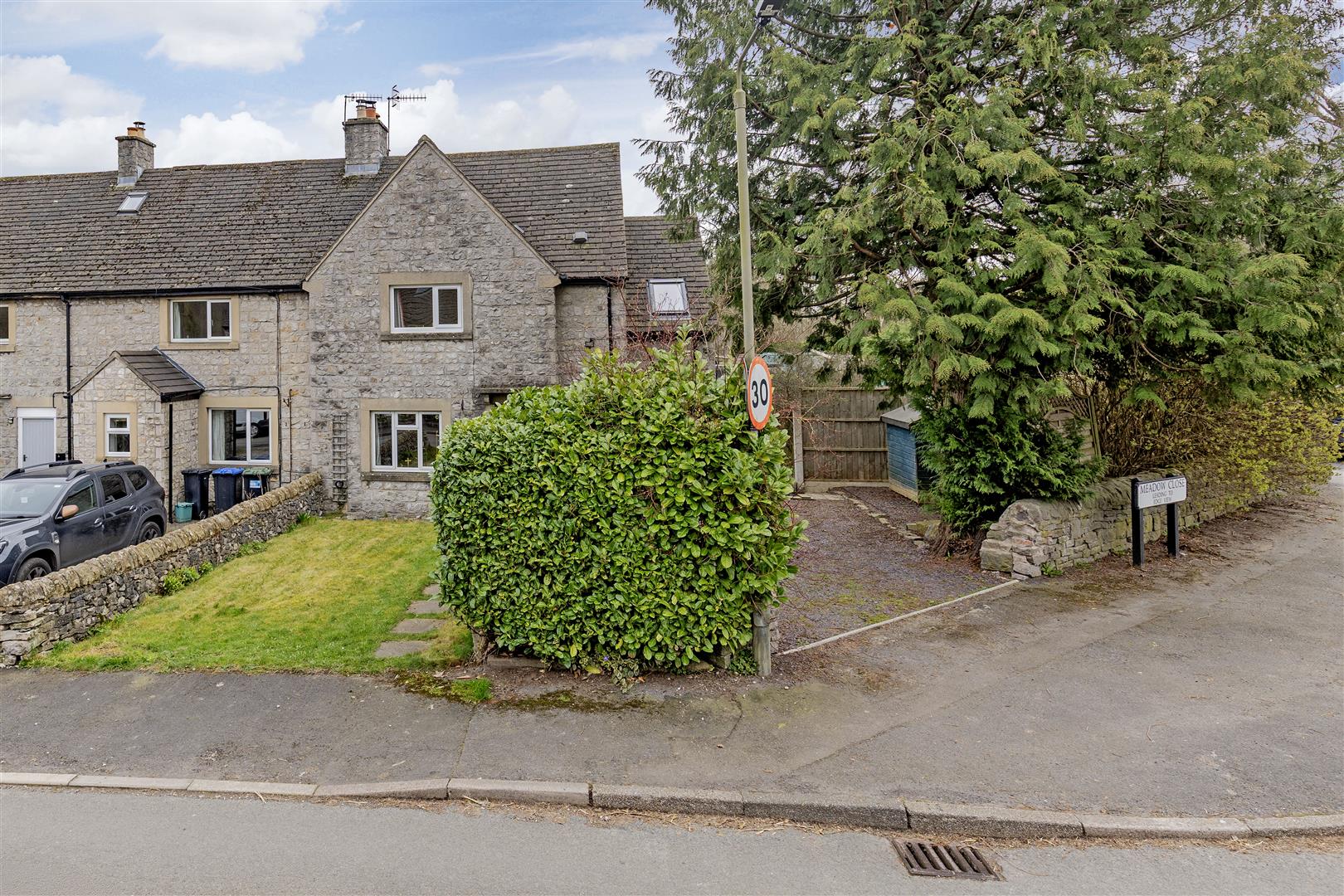 13, Meadow Close, Stoney Middleton, Hope Valley, S32 4TQ