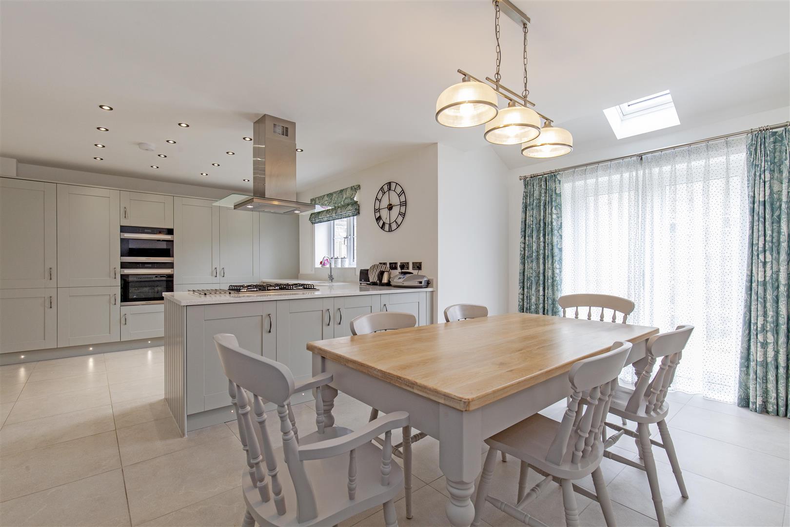 17, Swift Close, Bradwell, Hope Valley, S33 9AE