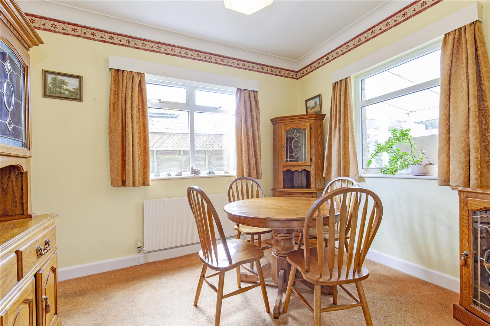 Newlands, Hill Lane, Hathersage, Hope Valley, S32 1AY