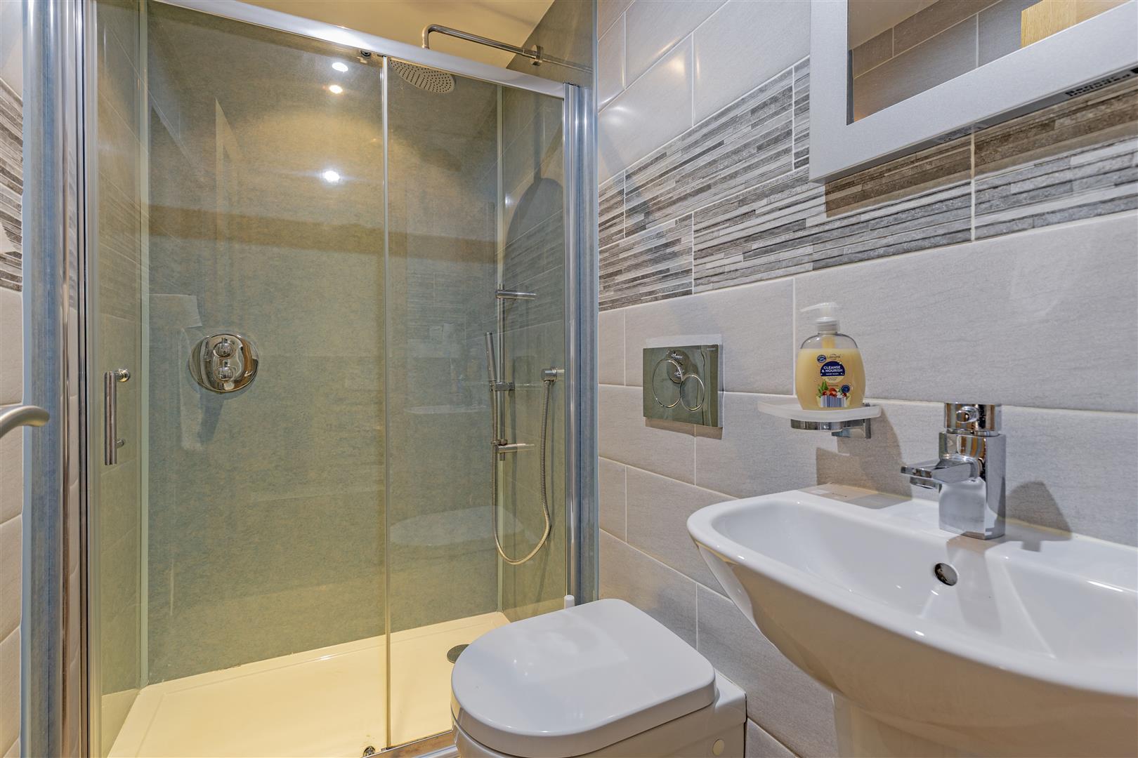 High Peak House, Towngate, Bradwell, Hope Valley, S33 9JX
