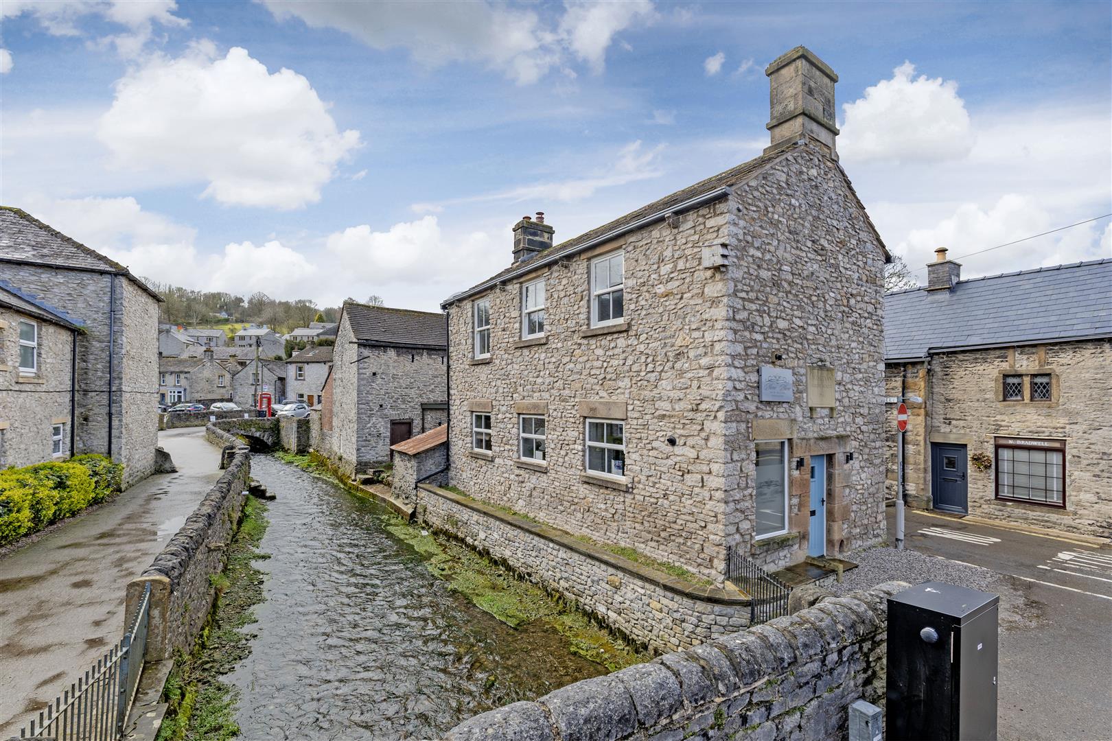 Manchester House, Bridge Street, Bradwell, Hope Valley, S33 9HE