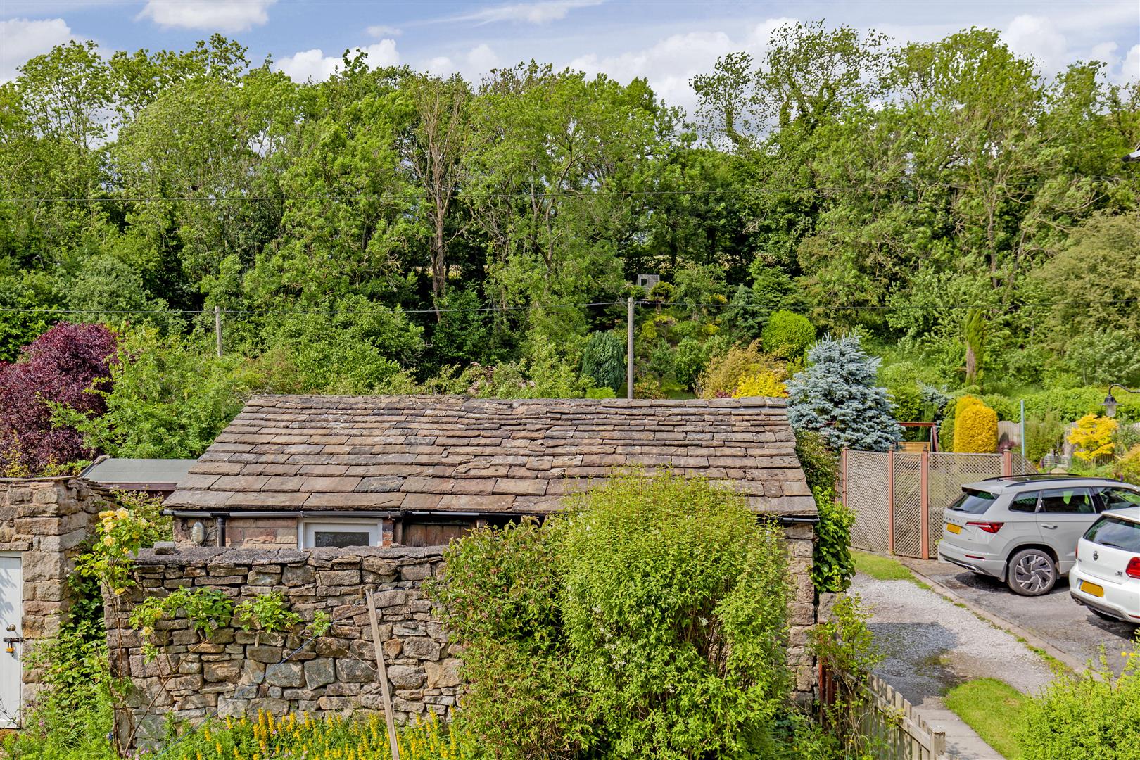 3 Millstone Cottages, The Dale, Hathersage, Hope Valley, S32 1AQ