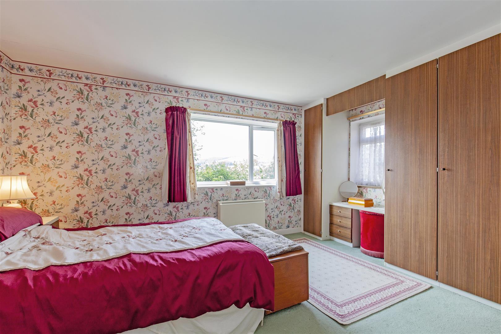 Pax, 5 Derwent Lane, Hathersage, Hope Valley, S32 1AS