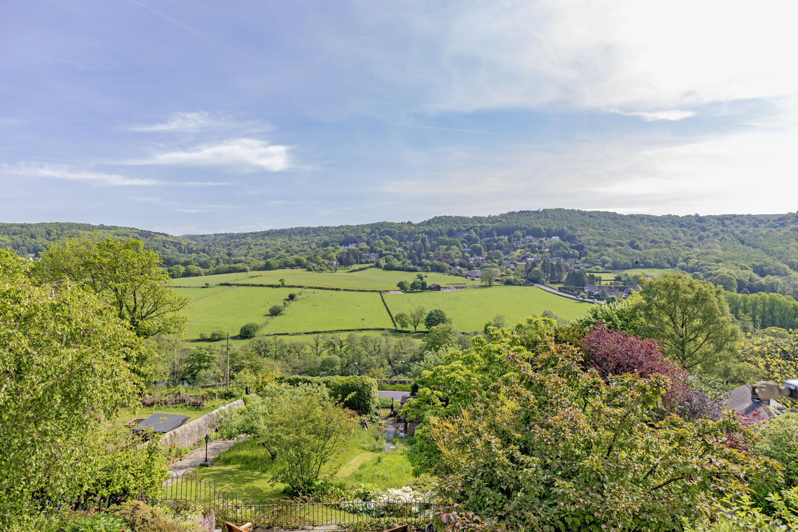 High Mead, Sir William Hill Road, Grindleford, Hope Valley, S32 2HS